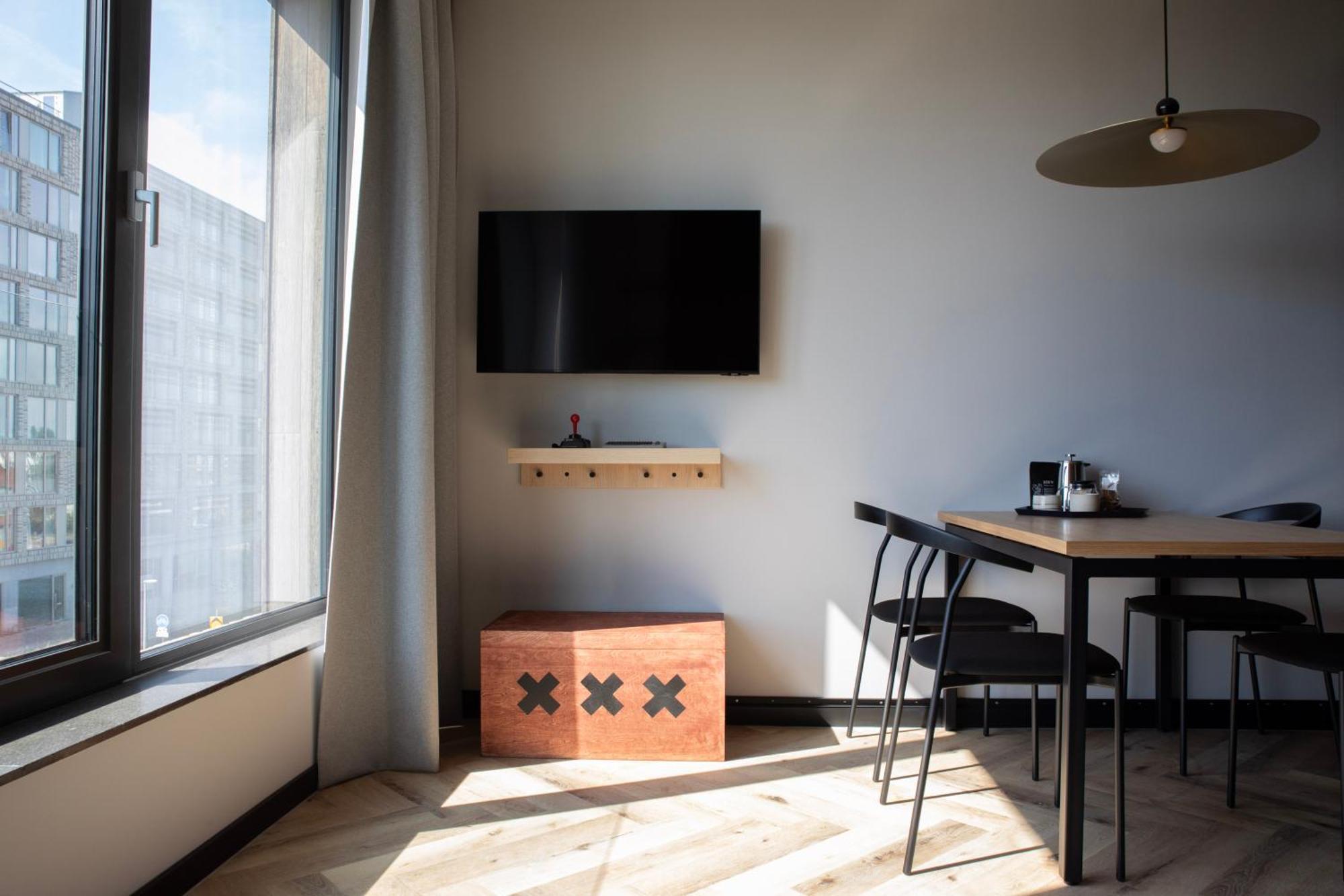 Bob W Amsterdam Noord Aparthotel Bagian luar foto