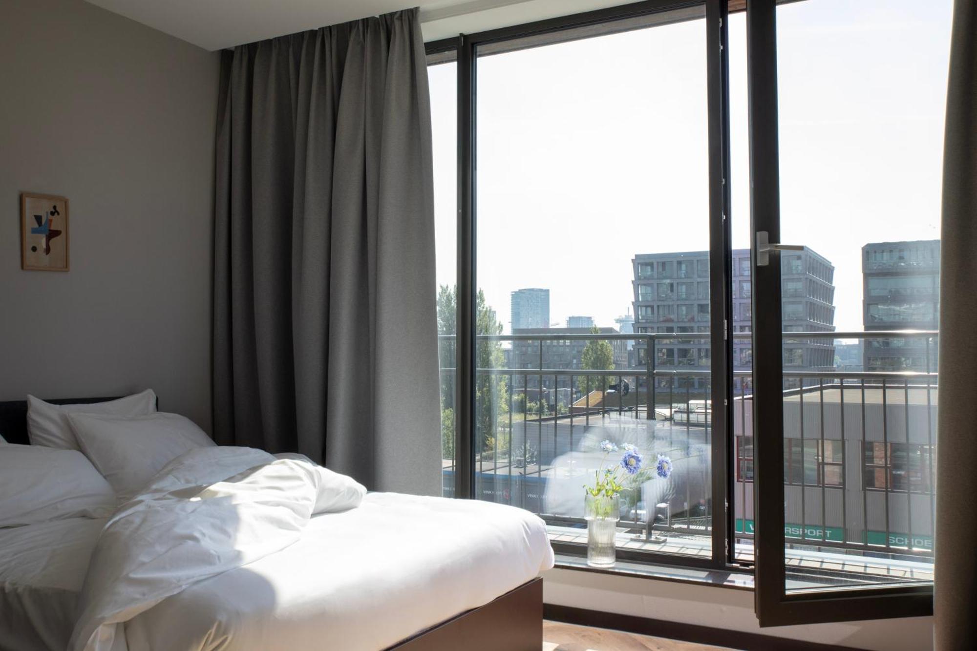 Bob W Amsterdam Noord Aparthotel Bagian luar foto