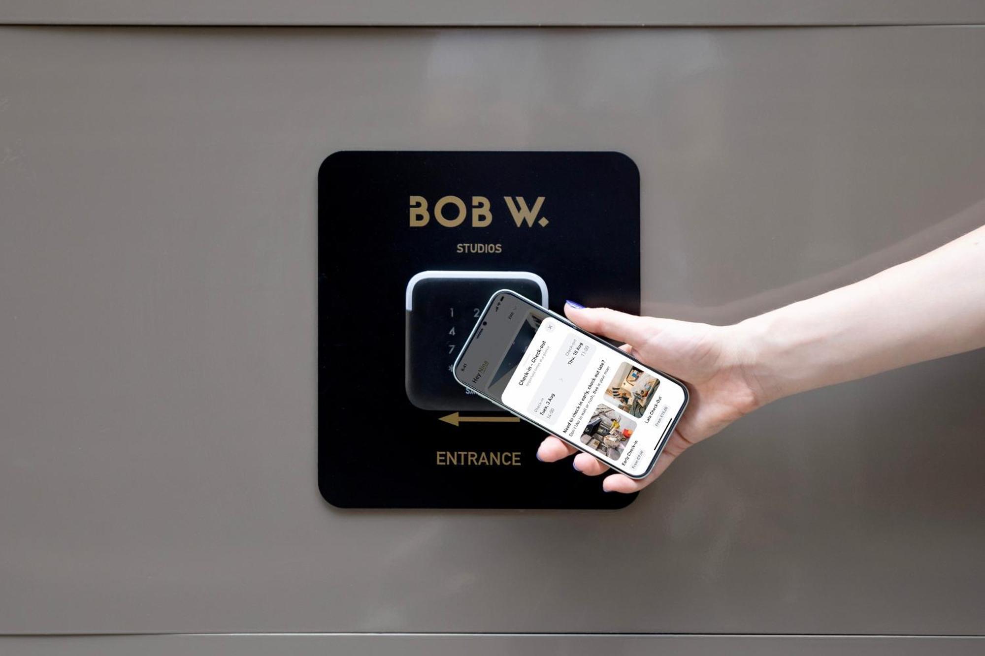 Bob W Amsterdam Noord Aparthotel Bagian luar foto