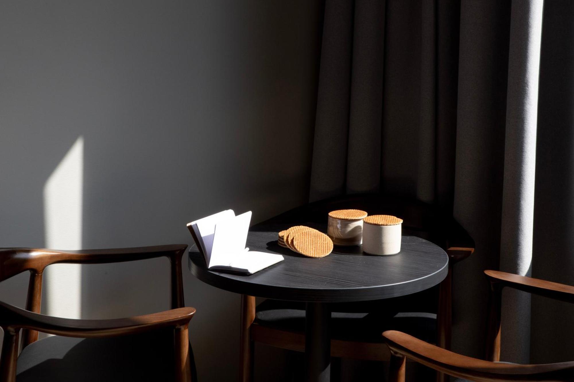 Bob W Amsterdam Noord Aparthotel Bagian luar foto